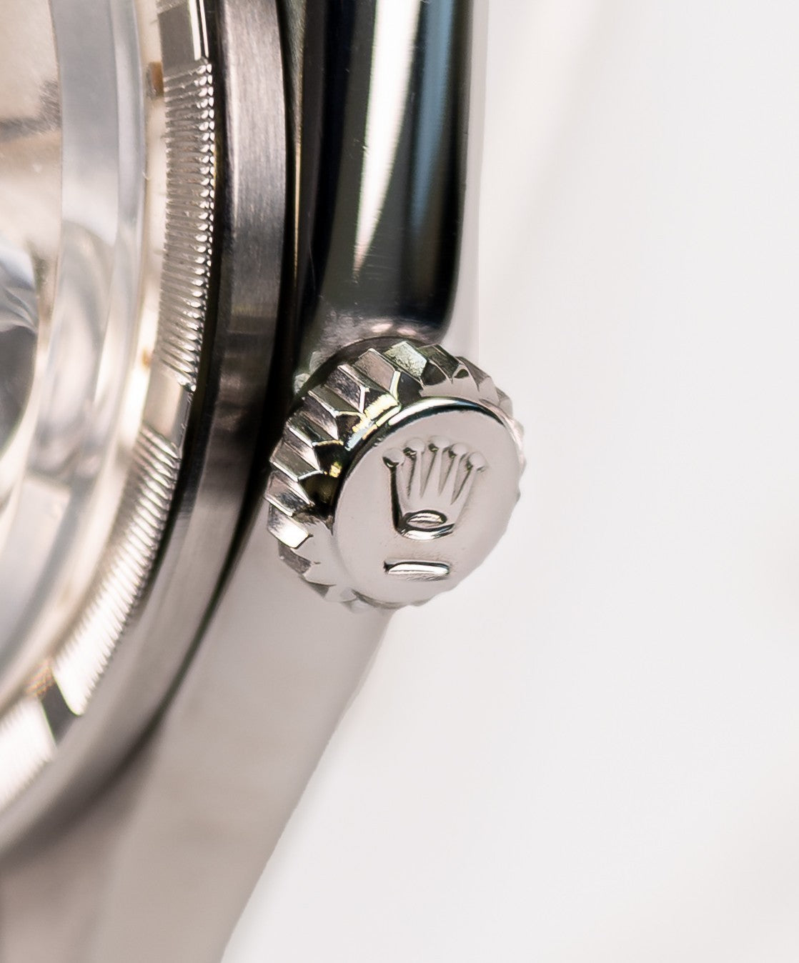 Rolex Oyster Perpetual Date 1501 Engine Turned Bezel Silver Auto 34mm Watch2